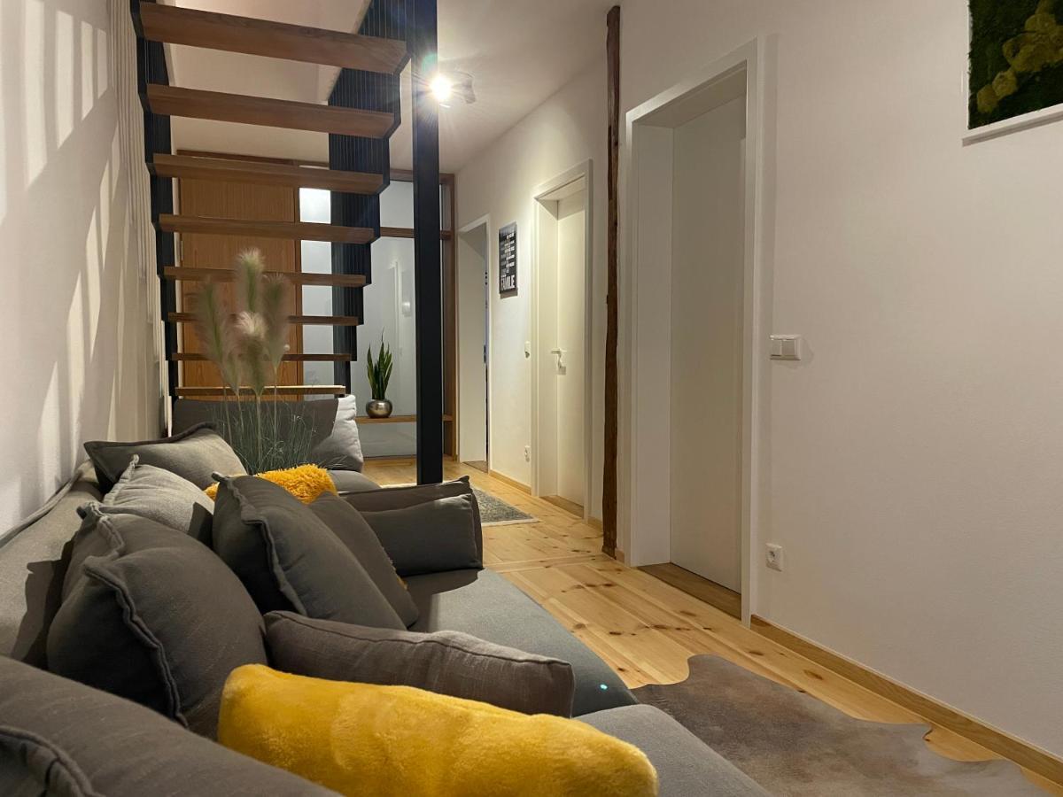 Voh Super Exklusives Loft, Zentral, Smart-Tv, Parkplatz Apartment Военщраус Екстериор снимка