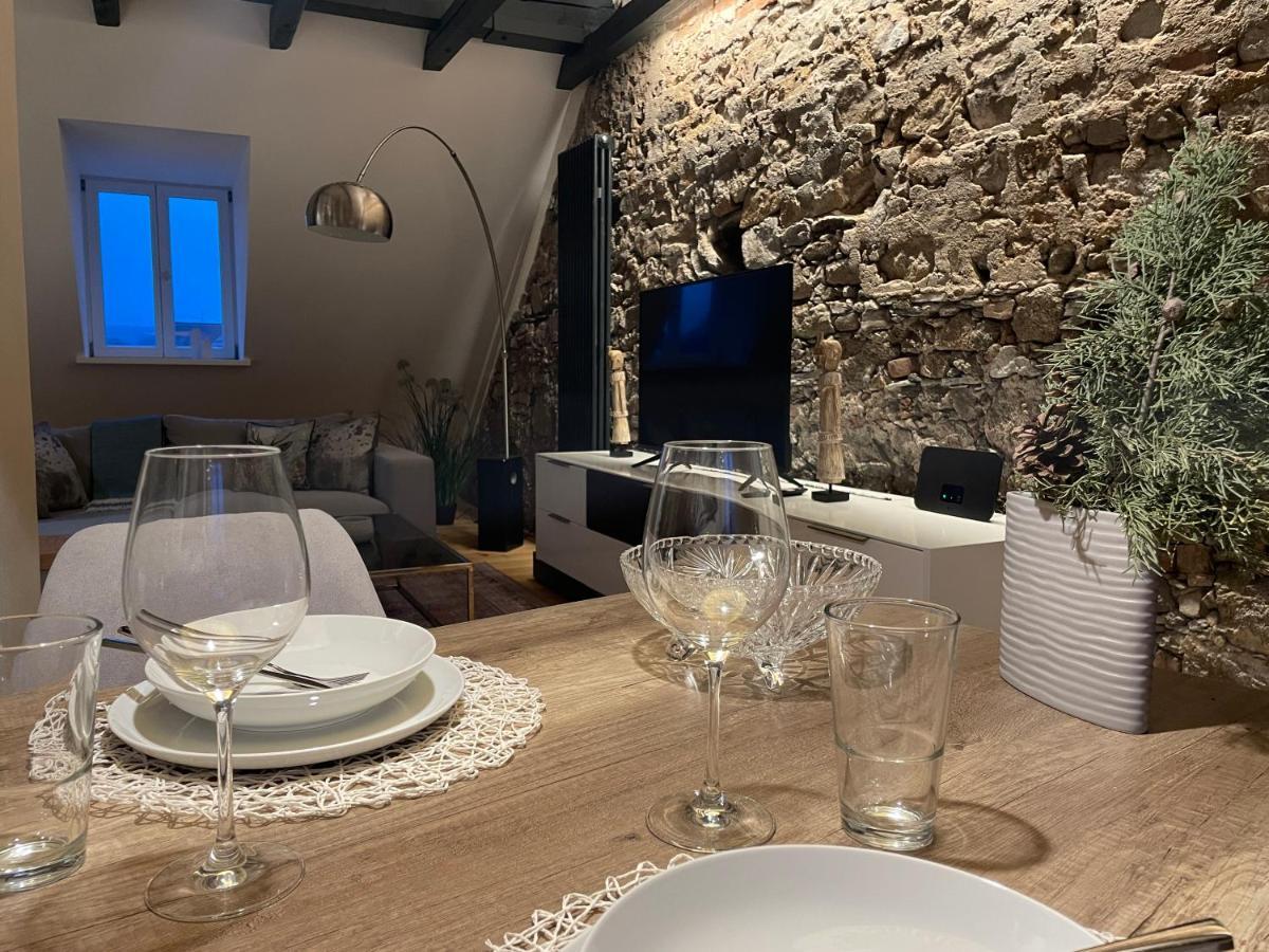 Voh Super Exklusives Loft, Zentral, Smart-Tv, Parkplatz Apartment Военщраус Екстериор снимка