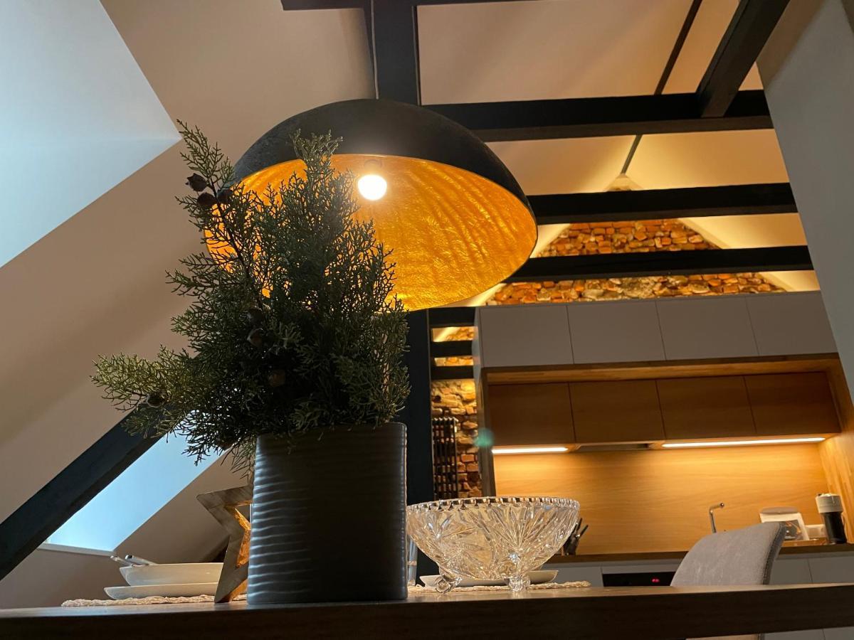 Voh Super Exklusives Loft, Zentral, Smart-Tv, Parkplatz Apartment Военщраус Екстериор снимка